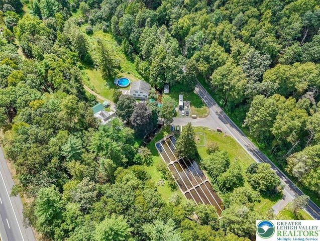 3585 Fairyland Road, Franklin Twp, PA 18235