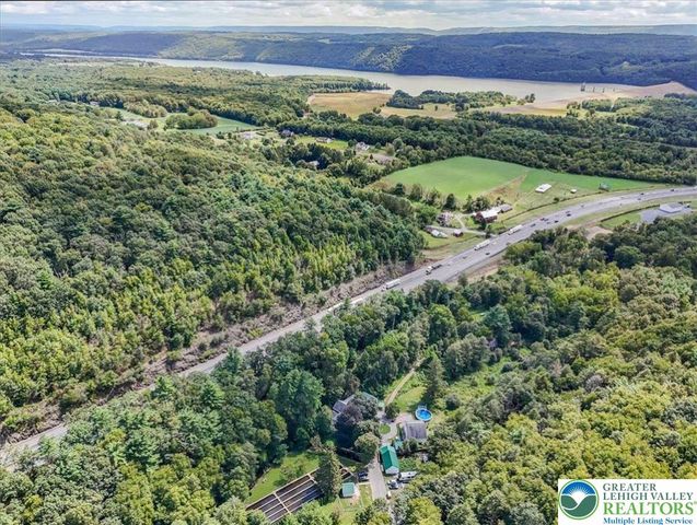 3585 Fairyland Road, Franklin Twp, PA 18235