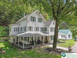 3585 Fairyland Road, Franklin Twp, PA 18235