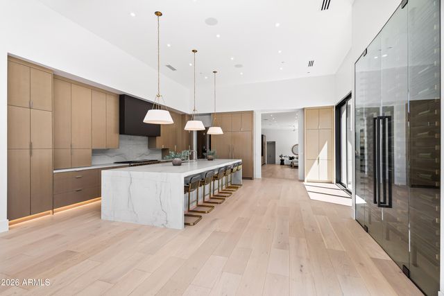 6601 E SAN MIGUEL Avenue, Paradise Valley, AZ 85253