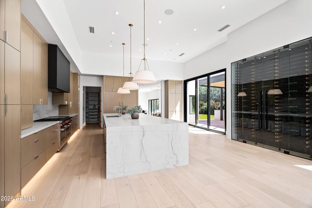 6601 E SAN MIGUEL Avenue, Paradise Valley, AZ 85253
