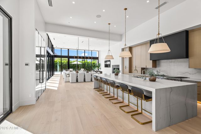 6601 E SAN MIGUEL Avenue, Paradise Valley, AZ 85253