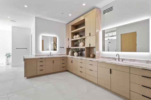 6601 E SAN MIGUEL Avenue, Paradise Valley, AZ 85253