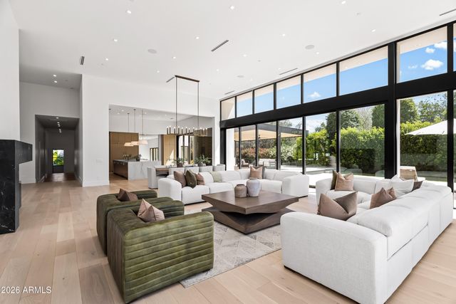 6601 E SAN MIGUEL Avenue, Paradise Valley, AZ 85253
