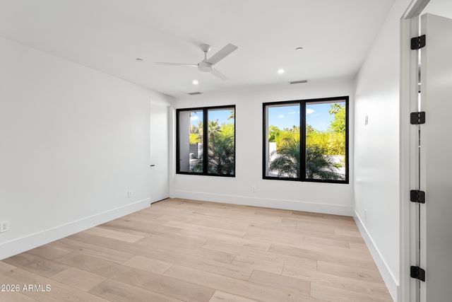 6601 E SAN MIGUEL Avenue, Paradise Valley, AZ 85253
