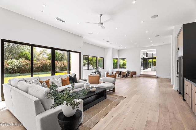 6601 E SAN MIGUEL Avenue, Paradise Valley, AZ 85253