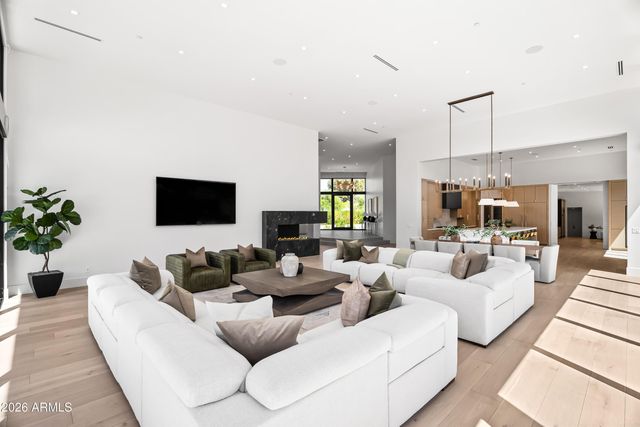 6601 E SAN MIGUEL Avenue, Paradise Valley, AZ 85253