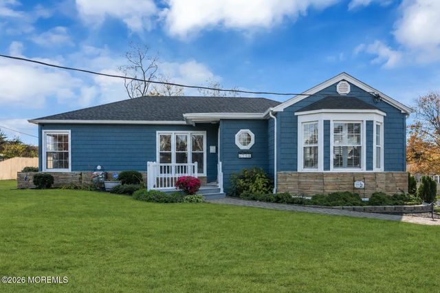294 Leonardville Road, Belford, NJ 07718