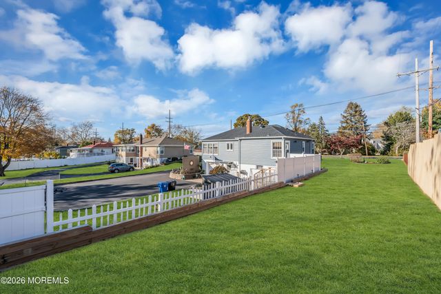 294 Leonardville Road, Belford, NJ 07718
