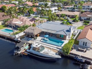3325 NE 167th St 3325, North Miami Beach, FL 33160