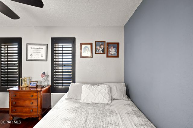 6201 ESCONDIDO Drive 7-C, El Paso, TX 79912