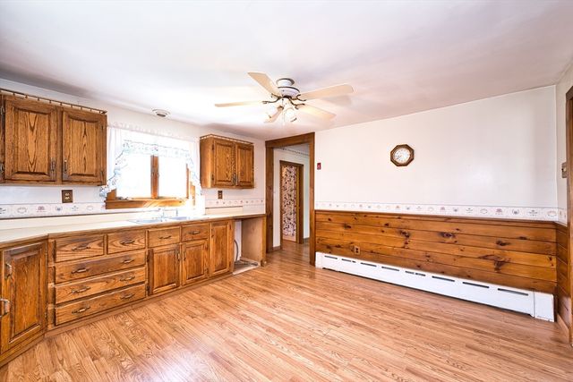504 Russells Mills Rd, Dartmouth, MA 02748