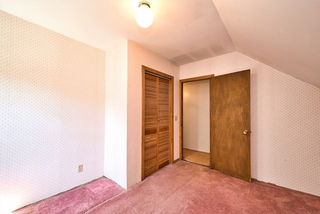 504 Russells Mills Rd, Dartmouth, MA 02748
