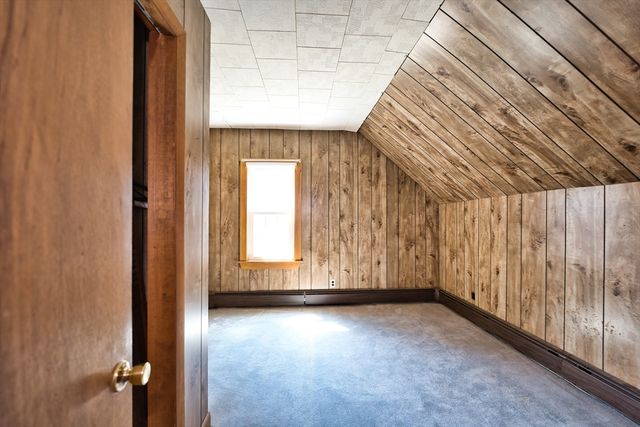 504 Russells Mills Rd, Dartmouth, MA 02748