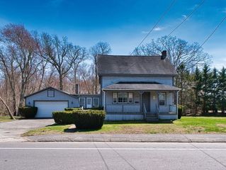 504 Russells Mills Rd, Dartmouth, MA 02748