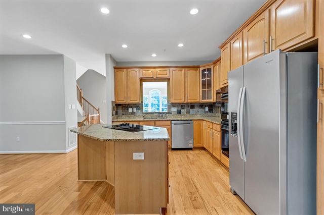 8906 LEE MANOR DR, Ellicott City, MD 21043