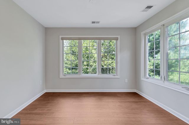 8906 LEE MANOR DR, Ellicott City, MD 21043