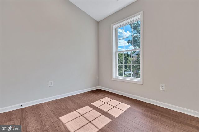 8906 LEE MANOR DR, Ellicott City, MD 21043
