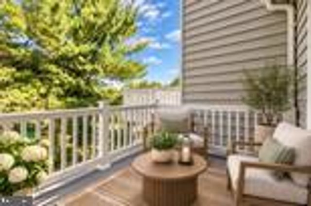 8906 LEE MANOR DR, Ellicott City, MD 21043