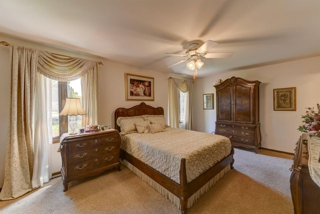 9617 White Oak Avenue, Munster, IN 46321