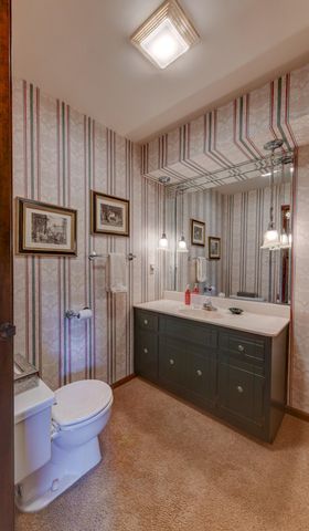 9617 White Oak Avenue, Munster, IN 46321