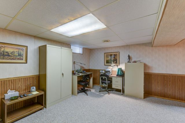 9617 White Oak Avenue, Munster, IN 46321