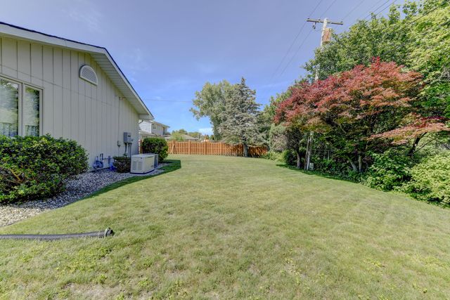 9617 White Oak Avenue, Munster, IN 46321
