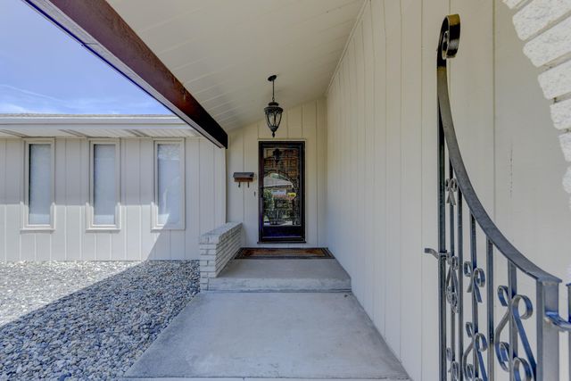 9617 White Oak Avenue, Munster, IN 46321