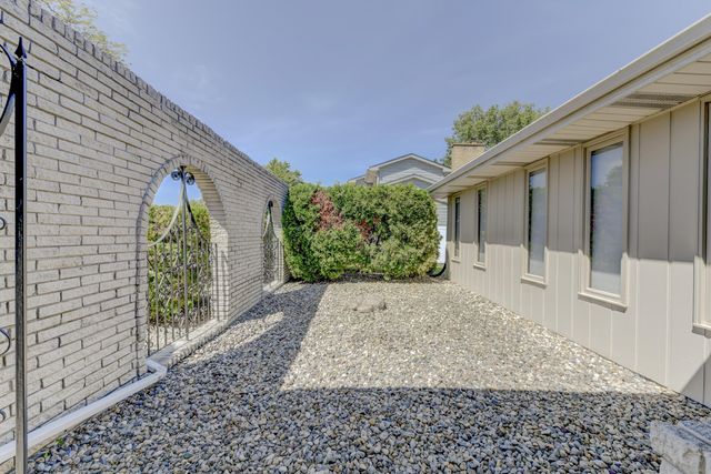 9617 White Oak Avenue, Munster, IN 46321