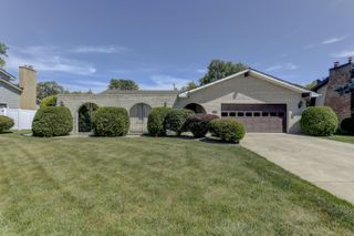 9617 White Oak Avenue, Munster, IN 46321
