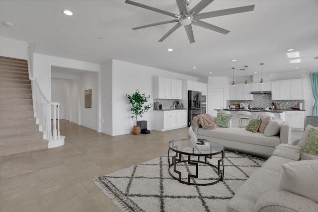 17562 Graceada Ln, Lathrop, CA 95330