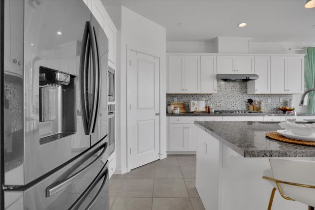 17562 Graceada Ln, Lathrop, CA 95330