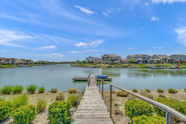 17562 Graceada Ln, Lathrop, CA 95330