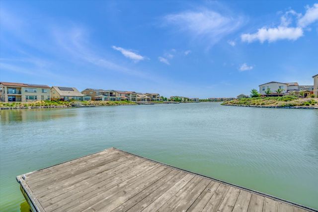 17562 Graceada Ln, Lathrop, CA 95330