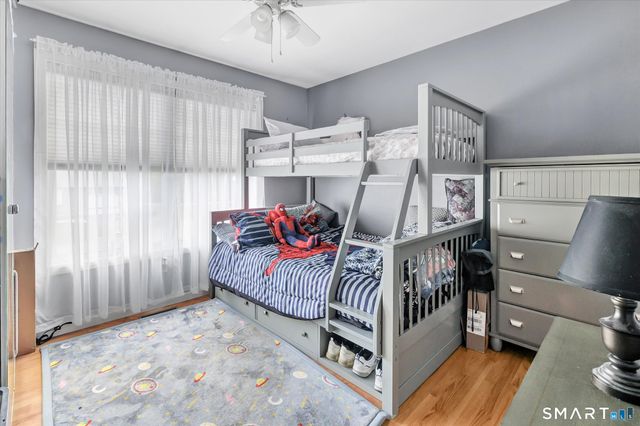 2 Gracie Lane, Ansonia, CT 06401