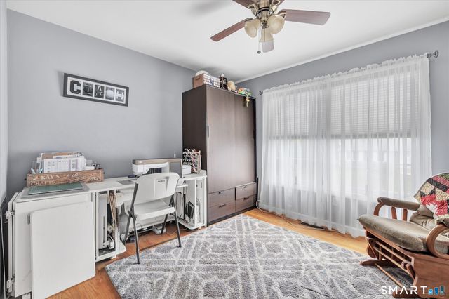 2 Gracie Lane, Ansonia, CT 06401