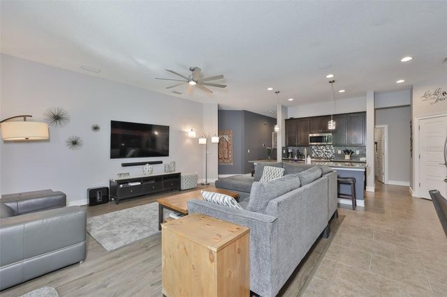 6707 PARK STRAND DRIVE, Apollo Beach, FL 33572