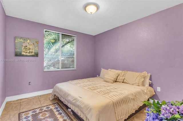 8135 NW 164th Ter 8135, Miami Lakes, FL 33016