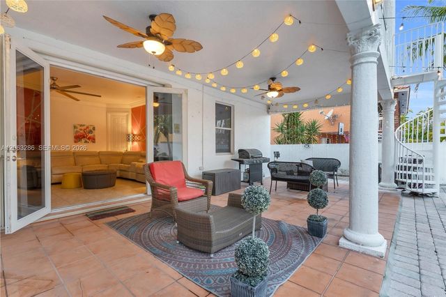 8135 NW 164th Ter 8135, Miami Lakes, FL 33016