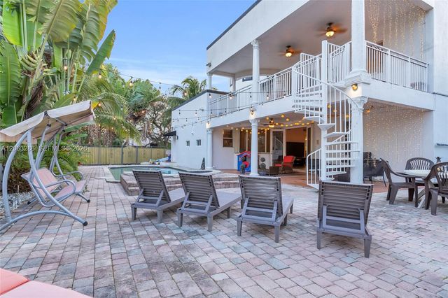 8135 NW 164th Ter 8135, Miami Lakes, FL 33016