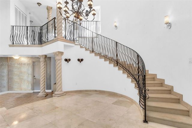 8135 NW 164th Ter 8135, Miami Lakes, FL 33016