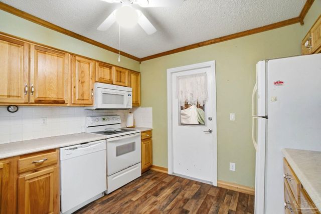 6301 Langley Place Rd, Pensacola, FL 32504