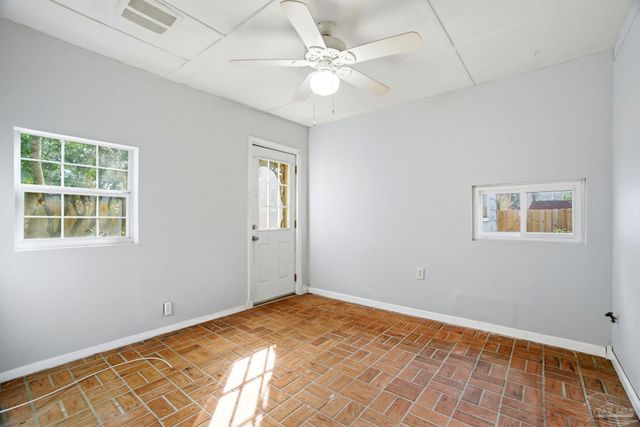 6301 Langley Place Rd, Pensacola, FL 32504