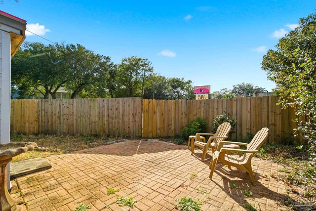 6301 Langley Place Rd, Pensacola, FL 32504