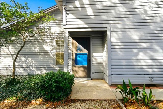 6301 Langley Place Rd, Pensacola, FL 32504