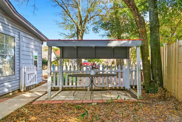 6301 Langley Place Rd, Pensacola, FL 32504