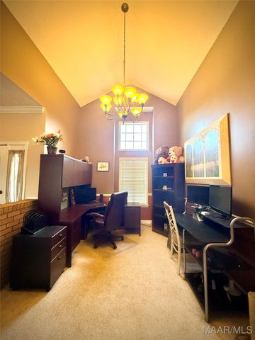 225 Twin Oaks Lane, Wetumpka, AL 36093