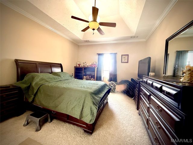 225 Twin Oaks Lane, Wetumpka, AL 36093