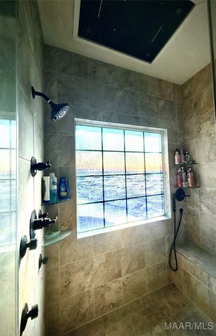 225 Twin Oaks Lane, Wetumpka, AL 36093