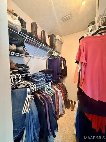 225 Twin Oaks Lane, Wetumpka, AL 36093